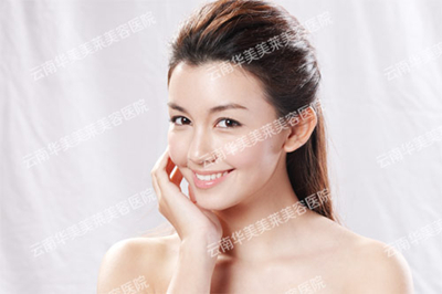 激光脱唇毛后的护理过程