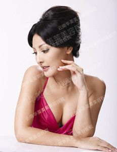 乳房矫正